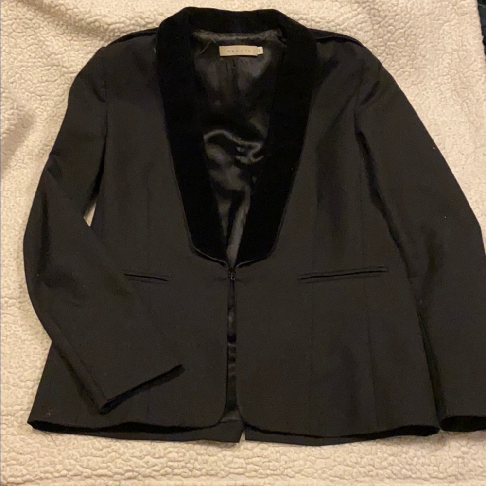 Sandro velvet collar tux style blazer size 40